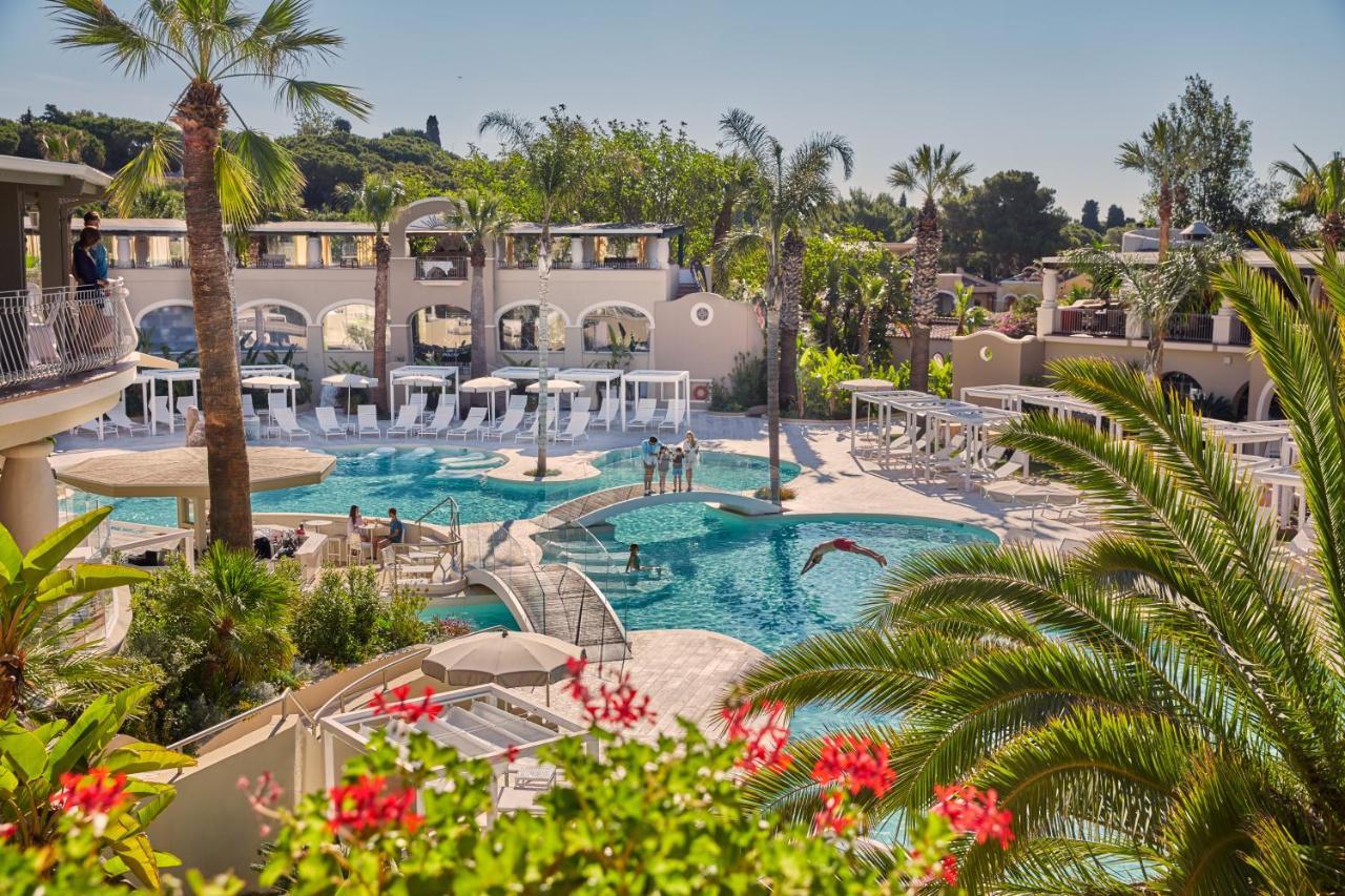 Forte Village Resort - Il Castello Santa Margherita di Pula Exterior foto